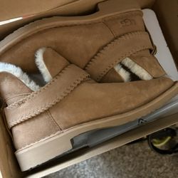 Uggs Size 7