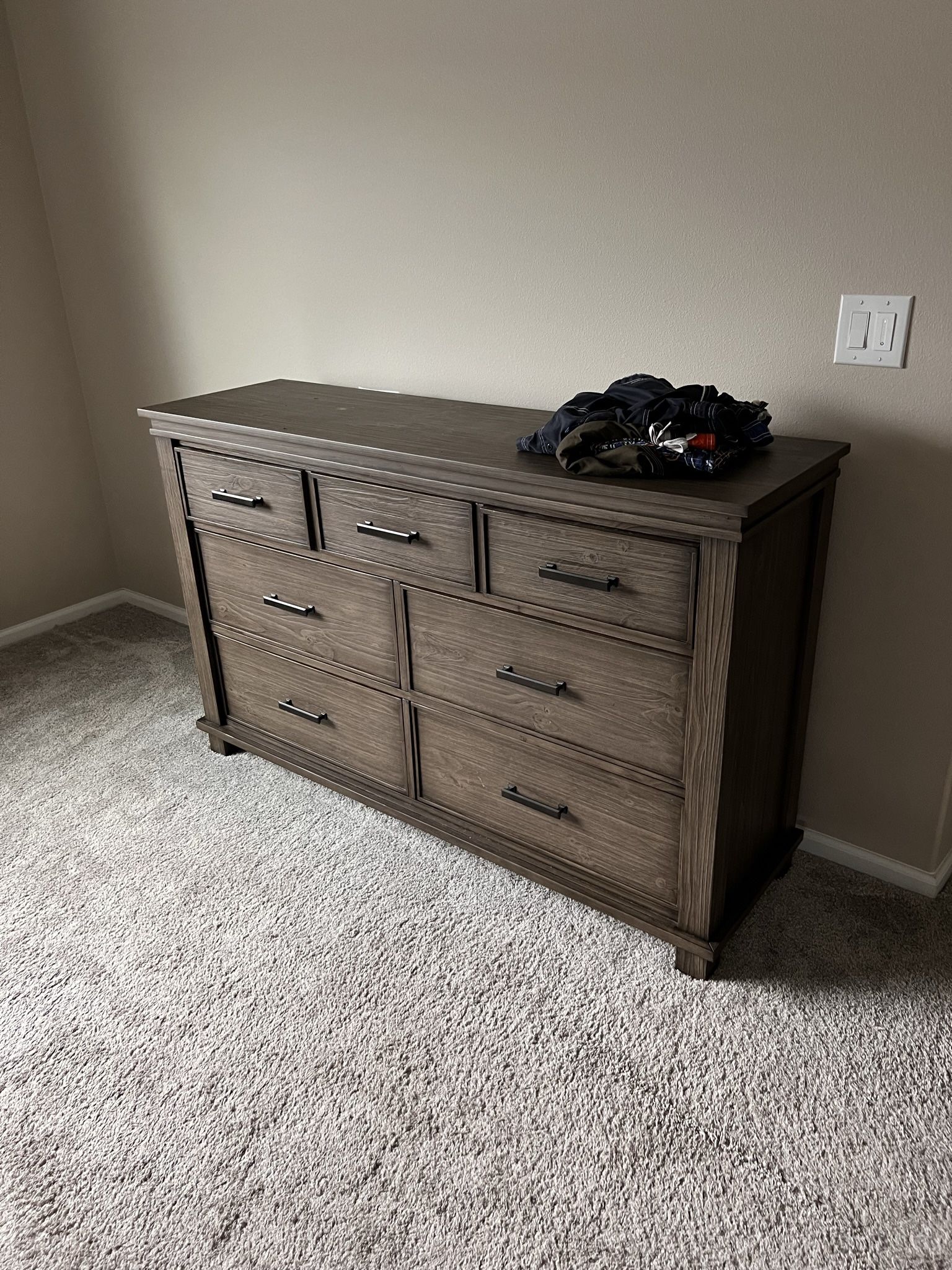 Dresser