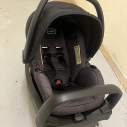Perfect for New Parents! Gently Used Evenflo 6-in-1 Stroller & Car Seat – Lightweight, Comfy & Travel-Ready!