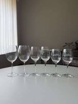 Set of 6 Wine Glasses