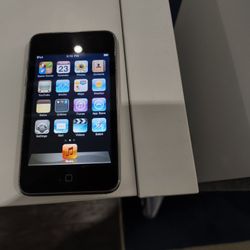 Classic iPod Touch 2nd gen