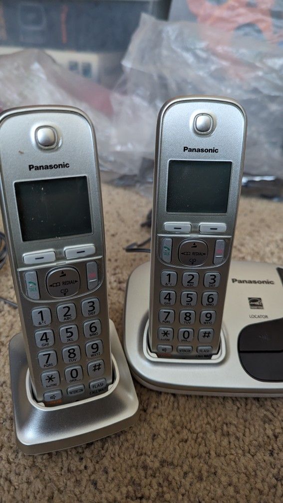 Cordless Phones Panasonic. 2 Handsets.