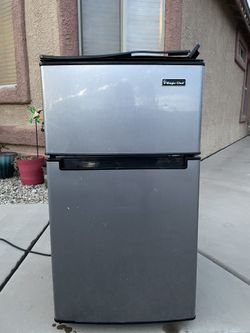Magic Chef Mini Fridge