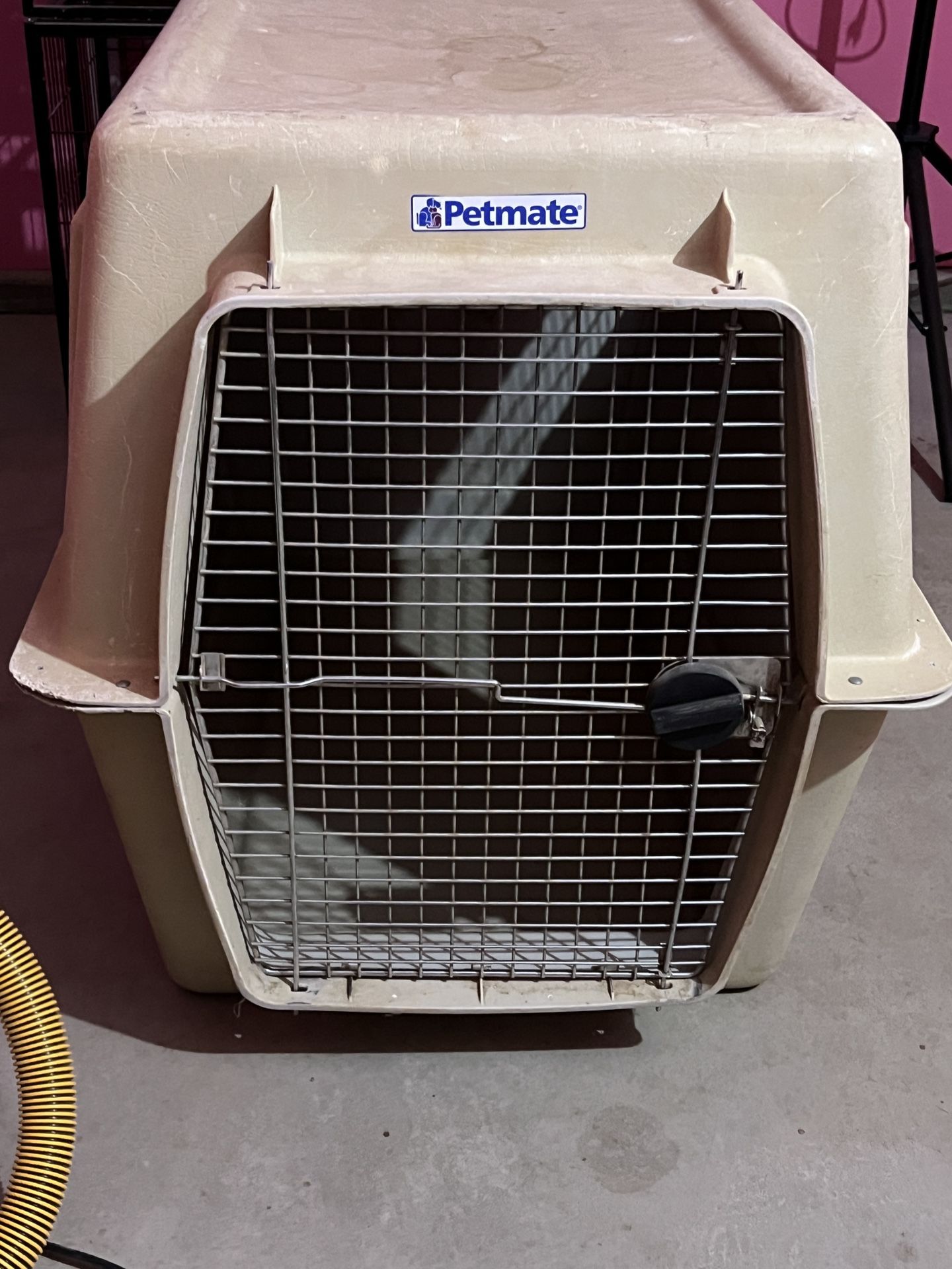 Giant Kennel Petmate Dog Carrier Kennel