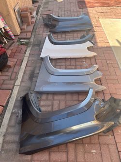 2018. Toyota Tacoma.  Fenders.  Parts