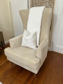 Wingback Chair- like new