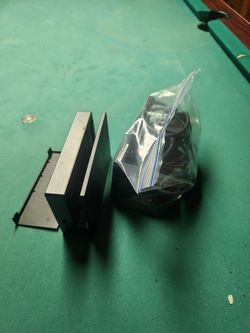 Nintendo Switch (Broken Dock Handle and Damaged Cartridge Reader)