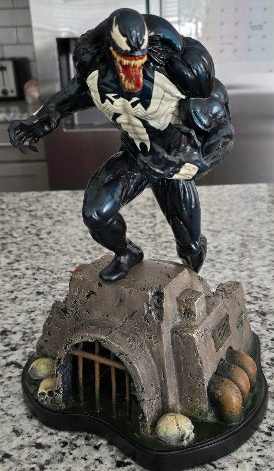 Bowen Designs Venom Statue (Modern) (#1729/2000) for Sale in Mesa 