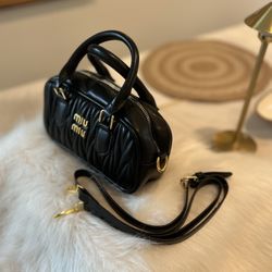 Reduced 2 $350 OBO! New Black MUI Handbag/ Quick Ship Or Drop off