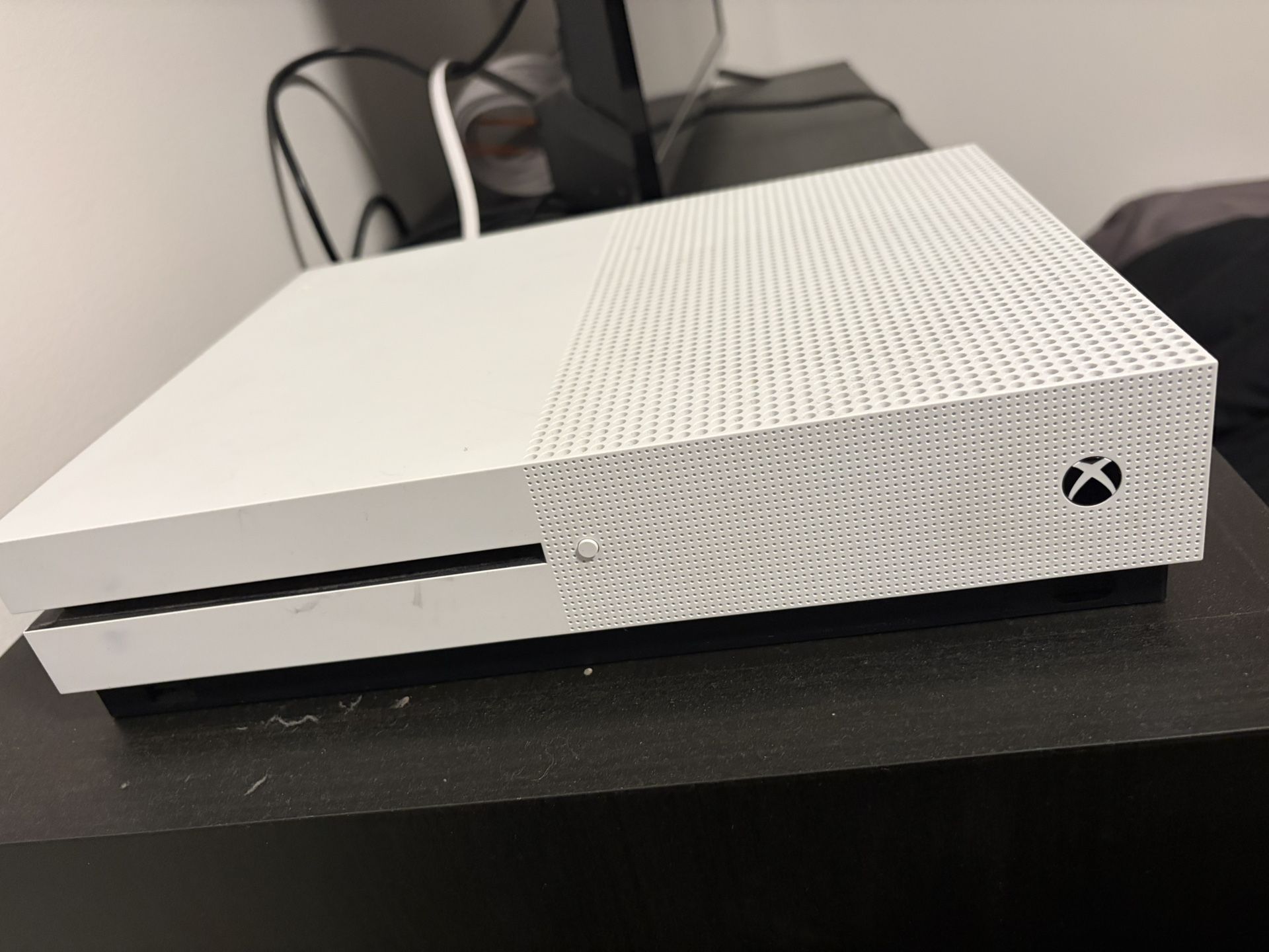Xbox One S (Console Only)