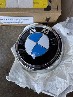 BMW x3 tailgate emblem new