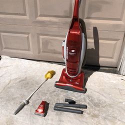 Like New Eureka Bagless With Self cleaning duster HEPA filters 12 A works perfect I’ll try it for you