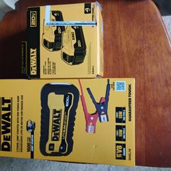 DeWalt 20v BATTERY-2 PACK DeWalt JUMP STARTER WITH USB POWER BANK