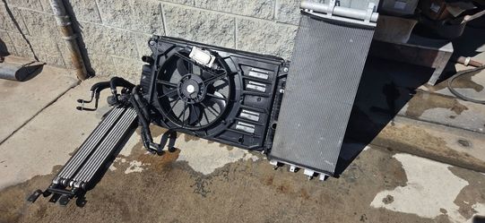 FORD FUSION HYBRID  RADIATOR,AC CONDENSOR ,FAN,TRANSMISSION RADIATOR COMPLETE COOLING
