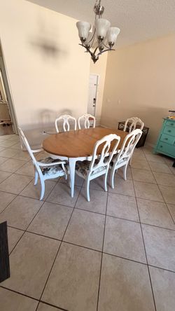 French Provincial Dining Table with 6 Chairs