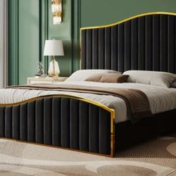 King Velvet Platform Bed New In Box