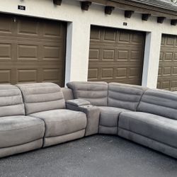 Couch/Sofa Sectional - Recliners - Gray - Delivery Available 🚛