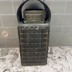 JUNK LANTERN BRASS