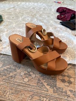 Steve Madden womens size 8 heels, barely used. Selling for $20.