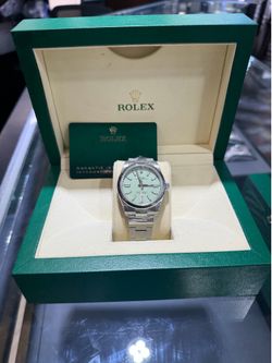 Rolex Oyster Perpetual 41 – Ref. 134300 “Pistachio Green” Dial | Complete Set