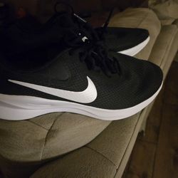 BRAND NEW! ENDED UP WITH 2 PAIRS