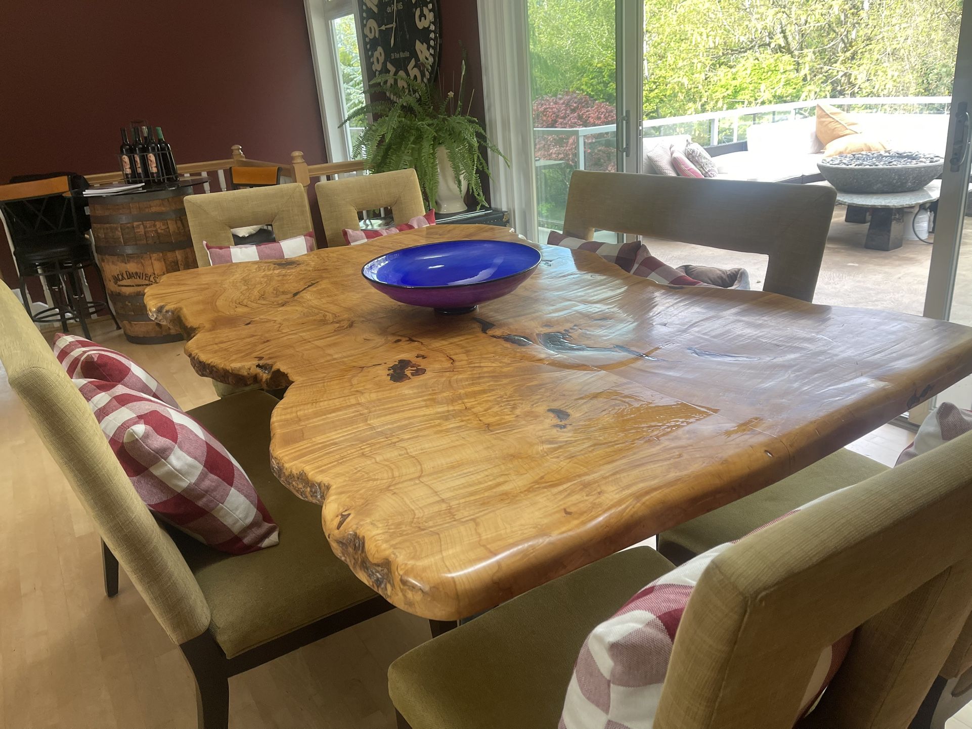 SOLID WOOD DINING TABLE WITH LIVE EDGE AND VINTAGE METAL LEGS!!!