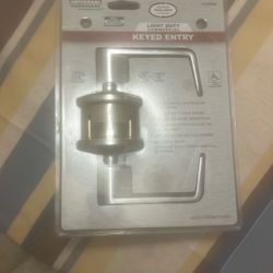 Light Duty Commercial Keyed Entry Door Handle X2