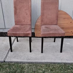 2 FREE CHAIRS