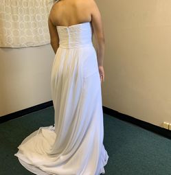 Size 10 David’s Bridal Wedding Gown