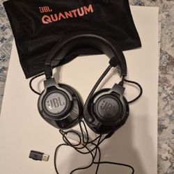 JBL Quantum Wireless Headset 