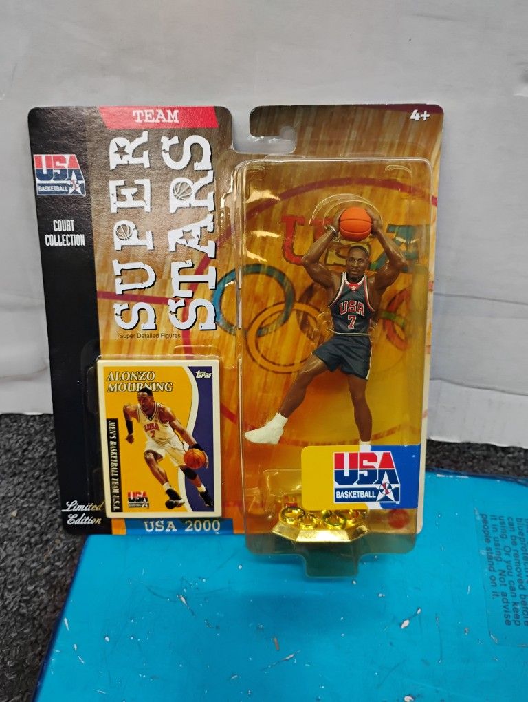 ALONZO MOURNING Action Figure USA Basketball w/ Card 2000 Super Stars