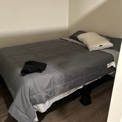 Queen bed and frame 150