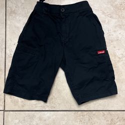 7 Reg Boy Levi’s Black Shorts