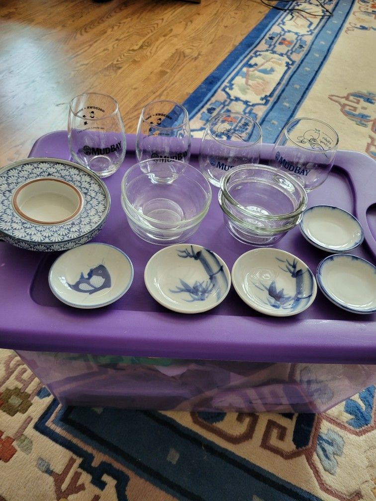 ***Bundle Sale**** All Of This $ 5 **Glass Items