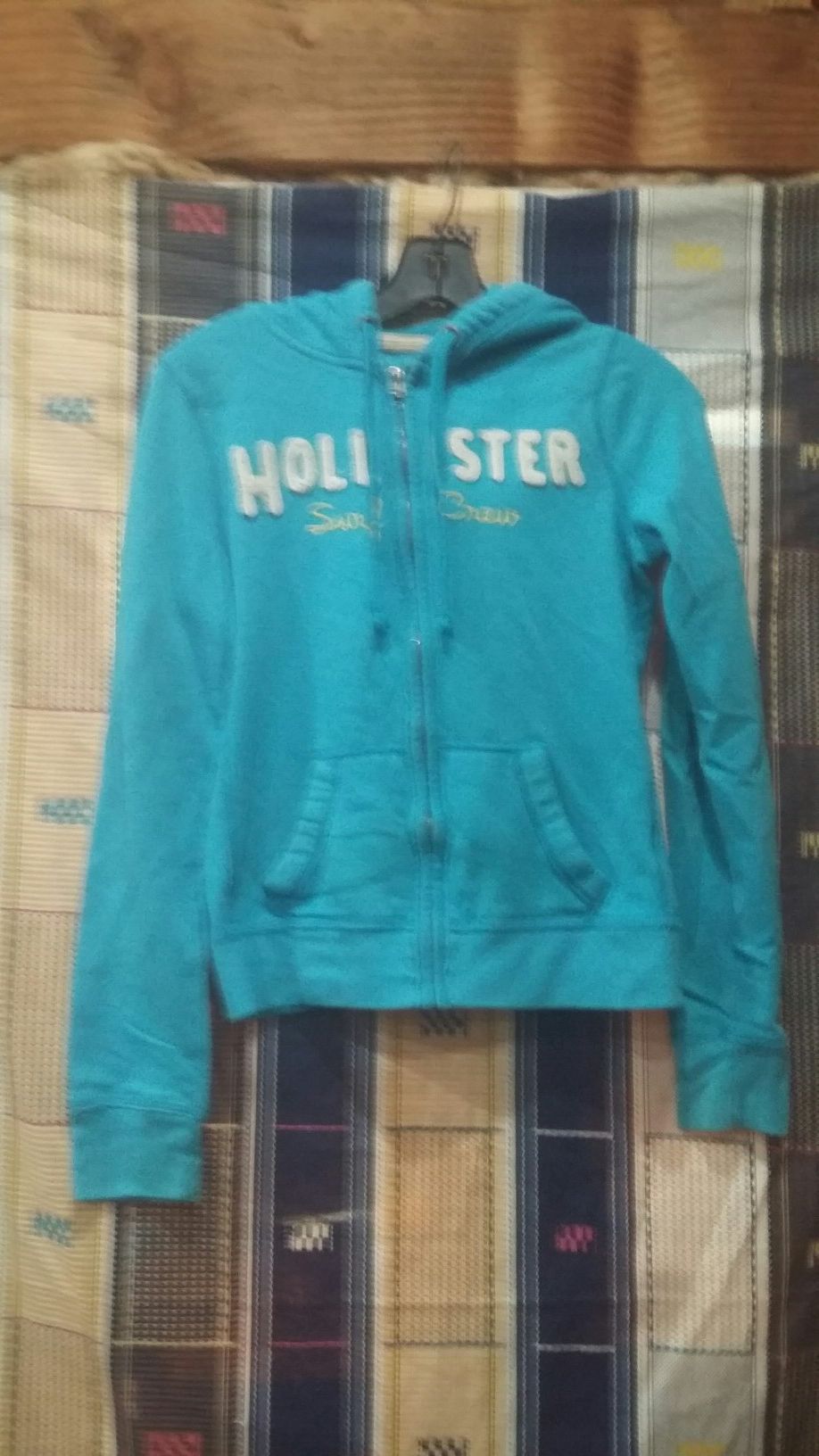Hollister Surf Crew (Size Medium) zip up hoodie sweater