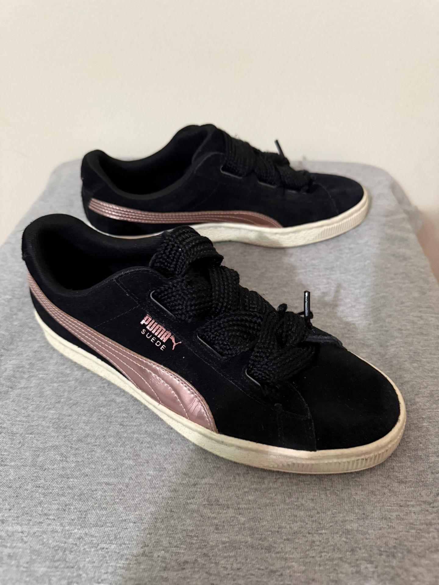 Black And Pink Puma Suede M7
