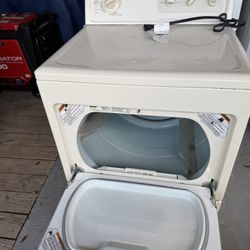 KENMORE Gas Dryer 