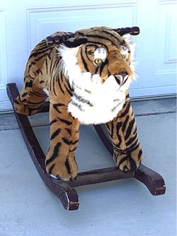 SOFT PLUSH   ROCKING TIGER  GREAT CLEAN CONDITION  ASKING. $25