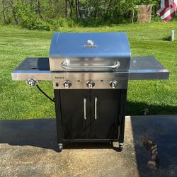 Char - Broil Performance 3 - Burner Gas Grill 