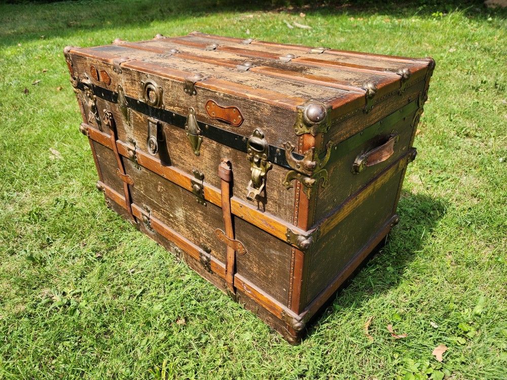Adam Express Wooden Chest/trunk/storage