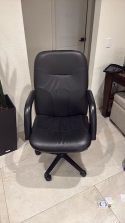 Ergonomic Manager’s office chair