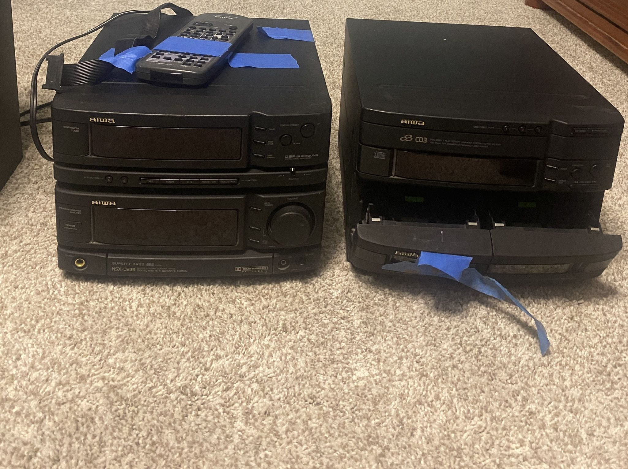 Aiwa speaker/stereo system with double cassette deck and remote