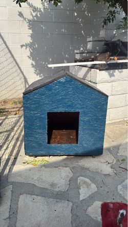 Small dog house