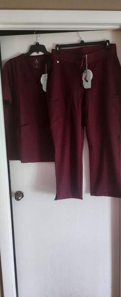2 piece-Burgandy scrubs brand new