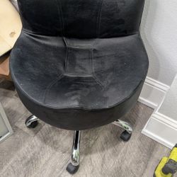 Black Adjustable Rolling Vanity Stool