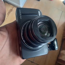 Camera Coolpix