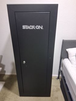 Stack on 14 security cabinet safe