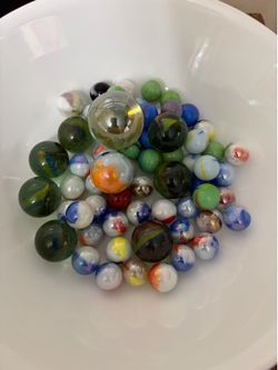 Lot of vintage marbles