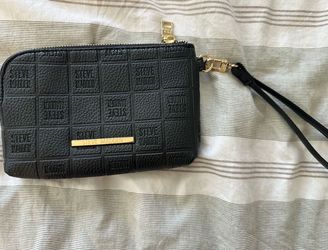 Steve Madden black clutch