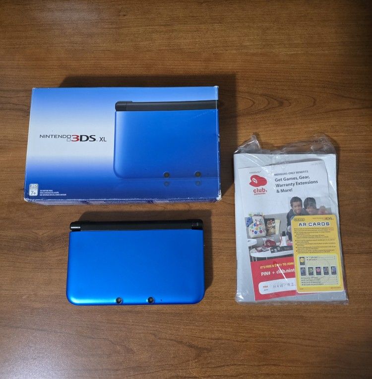 Blue Nintendo 3DS XL With Original Box